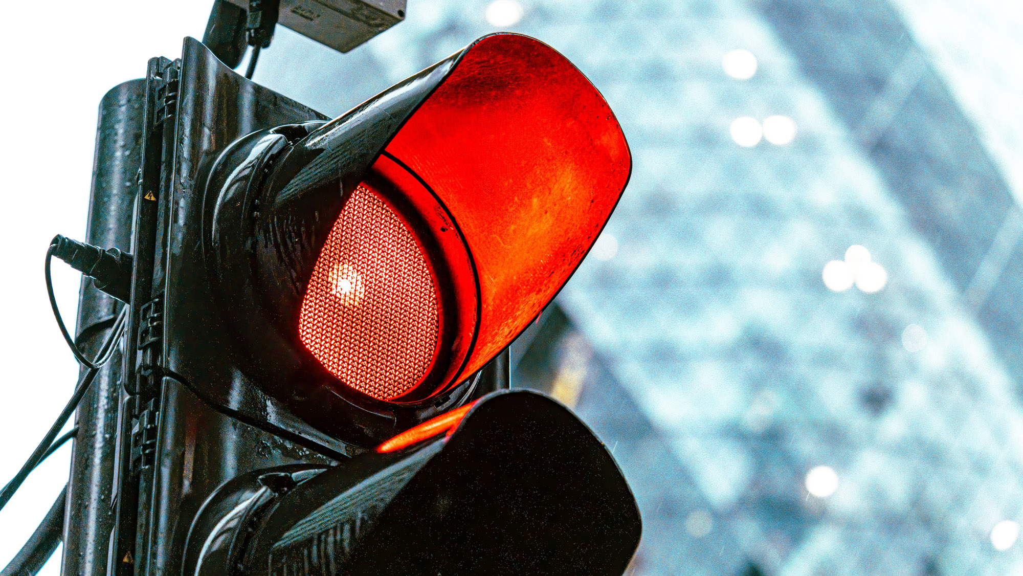 What To Do If The Traffic Light Is Stuck On Red In The Garage with