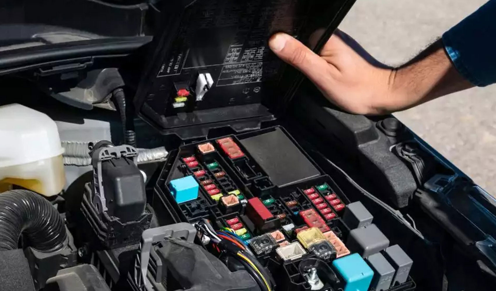 automotive fuse box cover