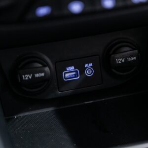 car usb port and aux