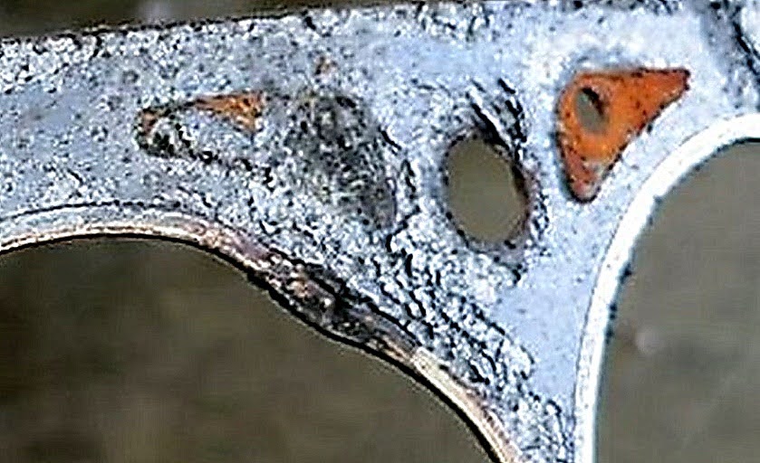 standard composite head gasket with fire ring failing