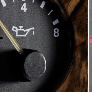 close up shot of an automotive oil pressure gauge