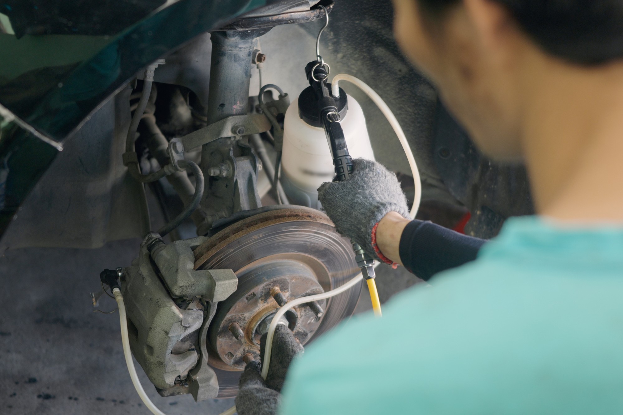 Avoid These Common Mistakes When Bleeding Your Brakes In The Garage