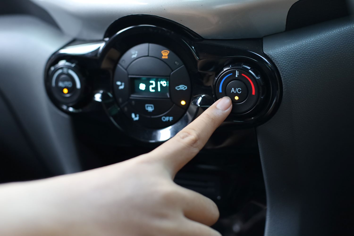 Should You Turn Off Your A/C Before The Engine? In The Garage with