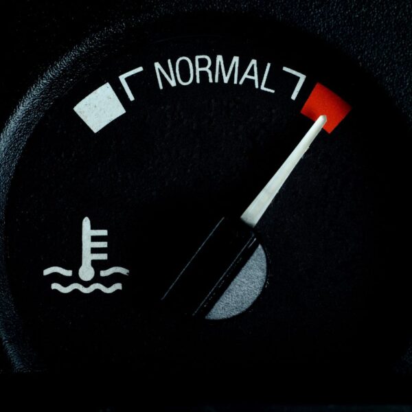 A Quick Guide on the Engine Temperature Warning Light - In The Garage ...
