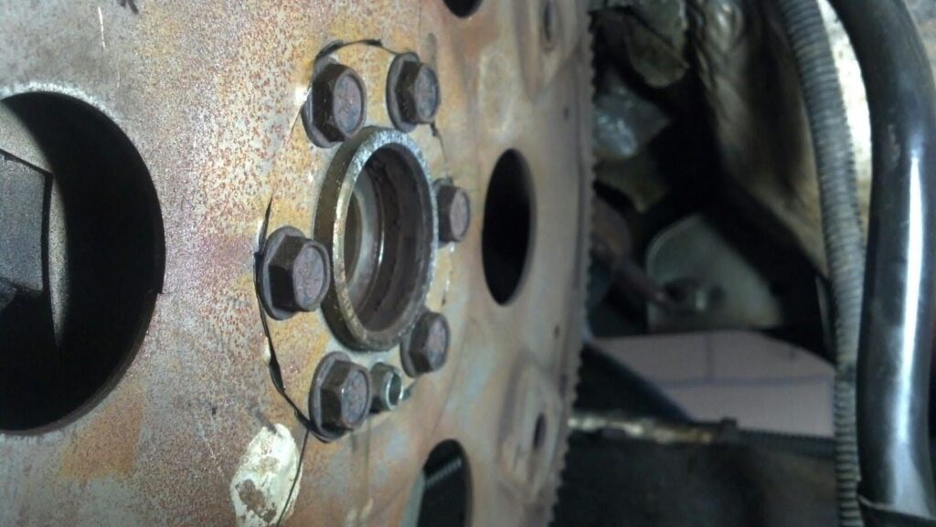 photo of a cracked flywheel