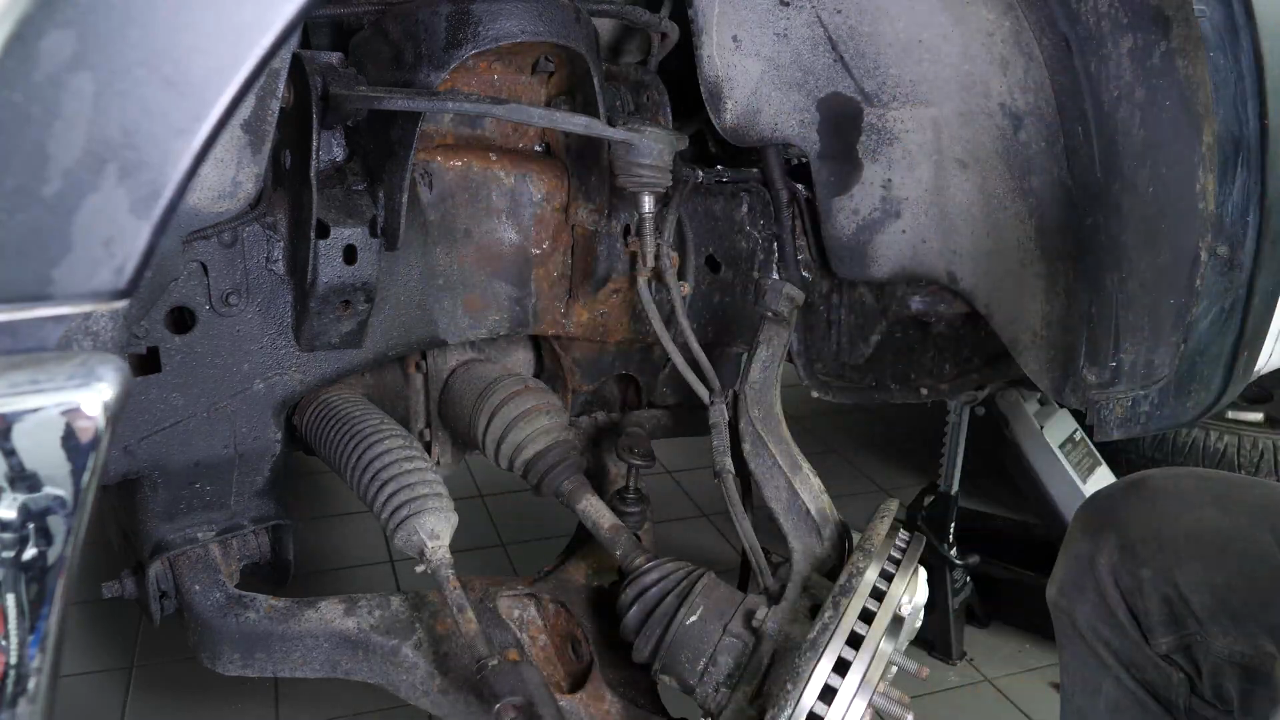 Remove the strut
