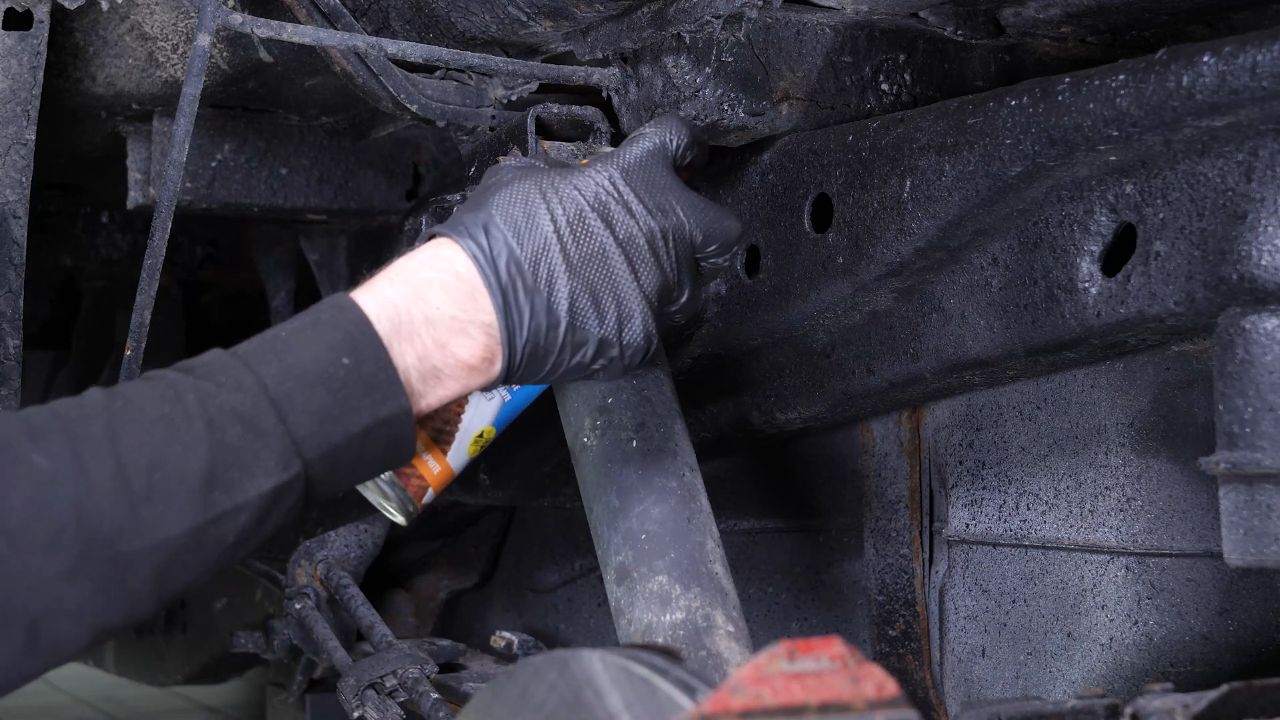 Unscrew the shock absorber heads
