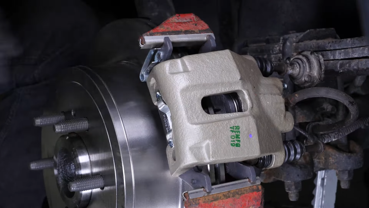 Set the new drum brake up