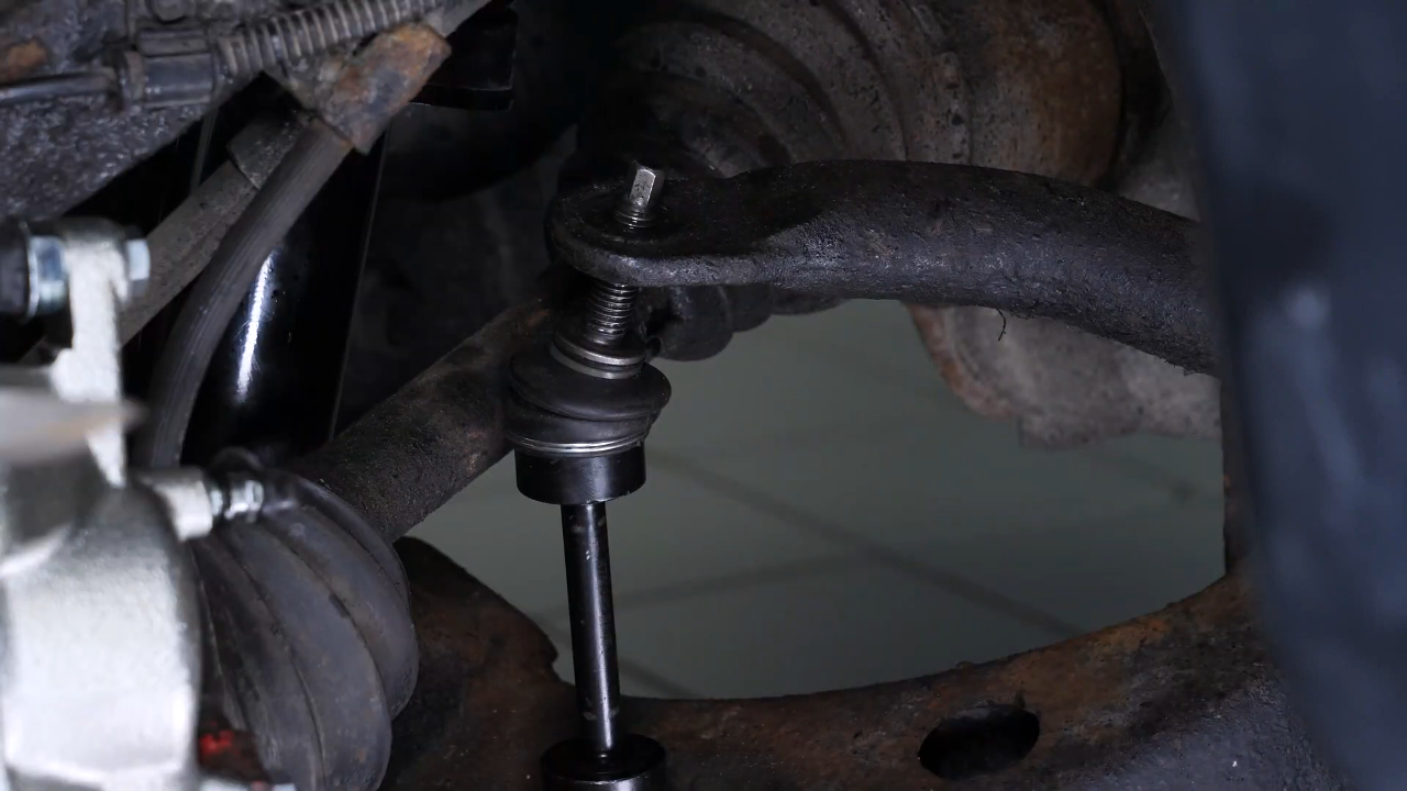 Install the new sway bar end link