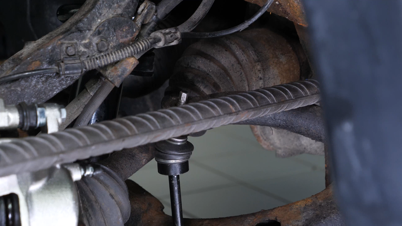 Install the new sway bar end link