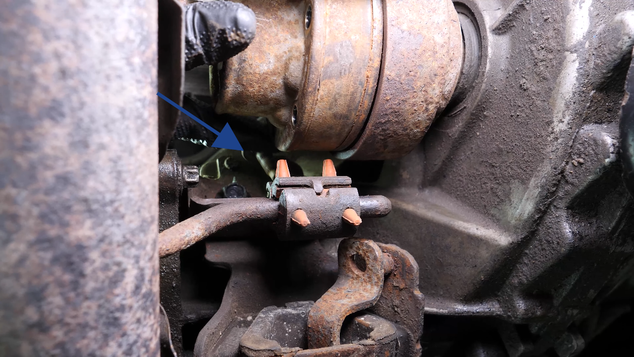 Dévisser le gearbox mount