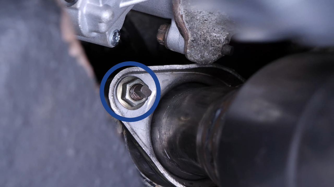 Prepare the installation of the new catalytic converter