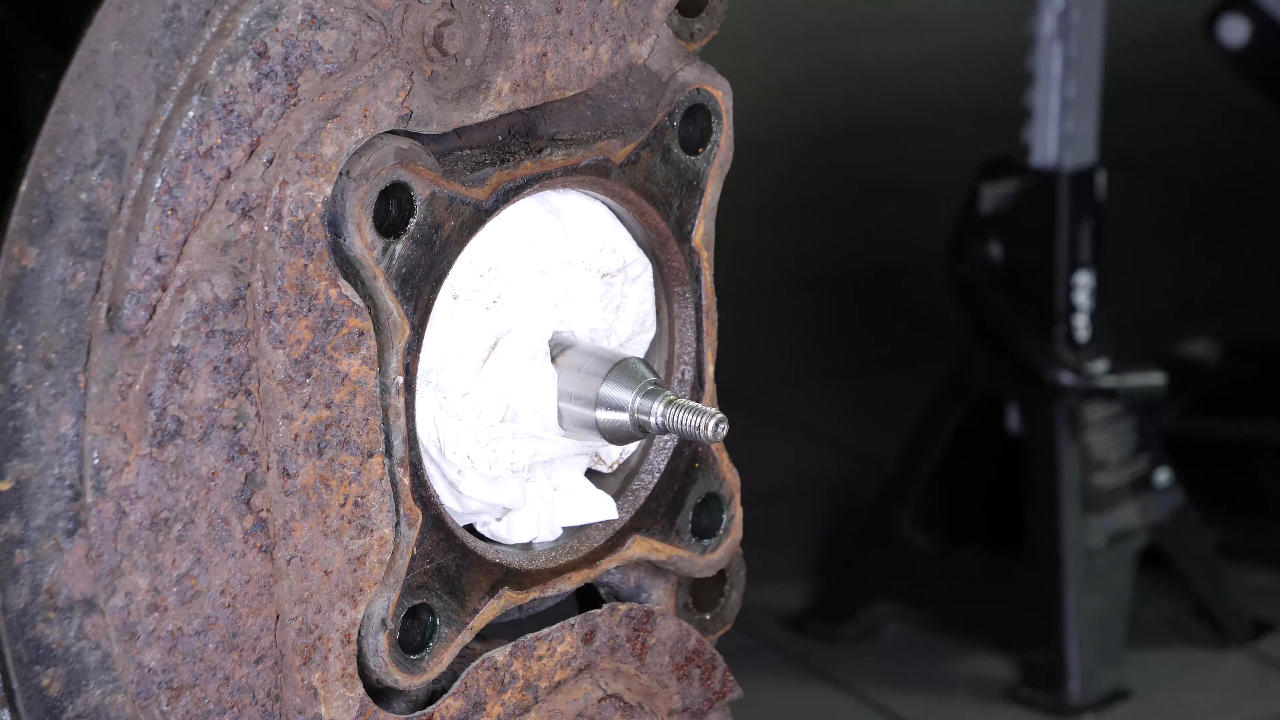 Prepare the installation of the new part