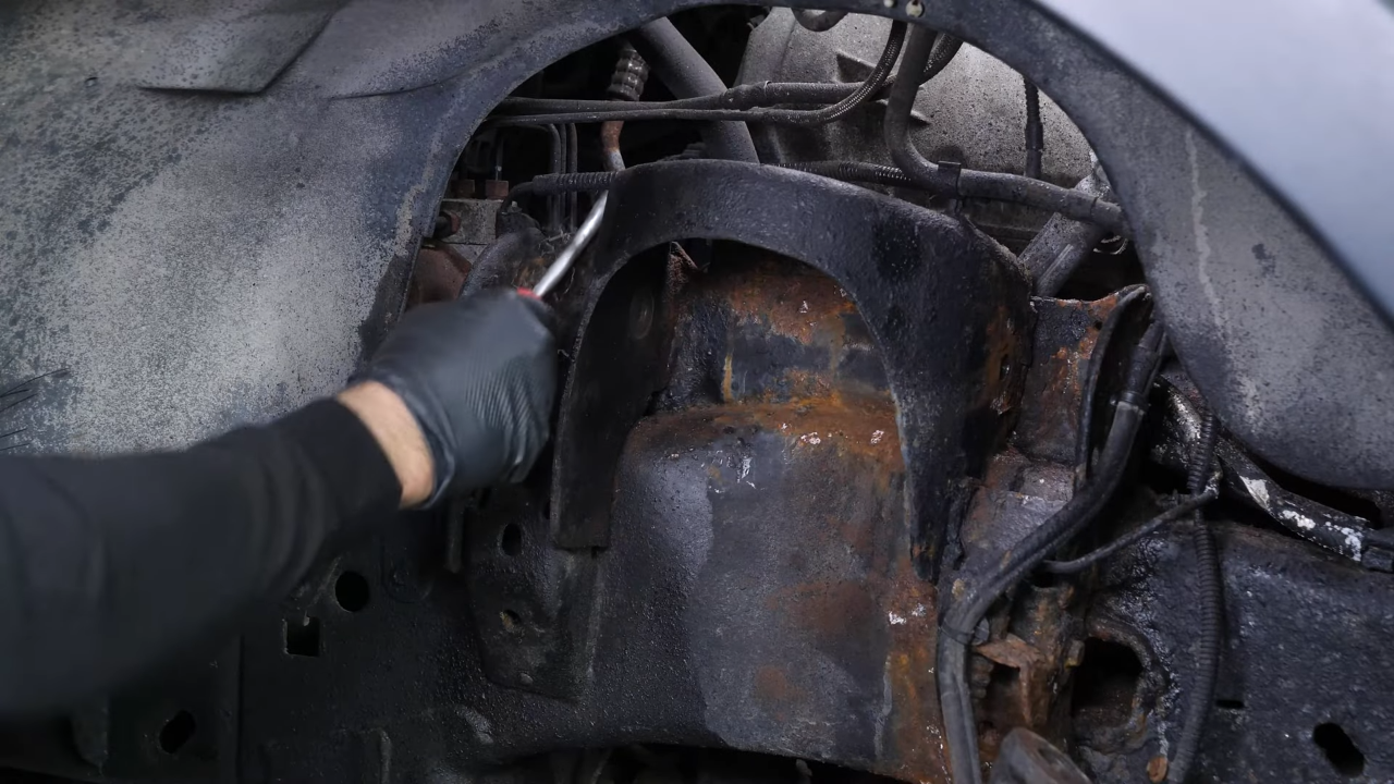 Prepare the new control arm