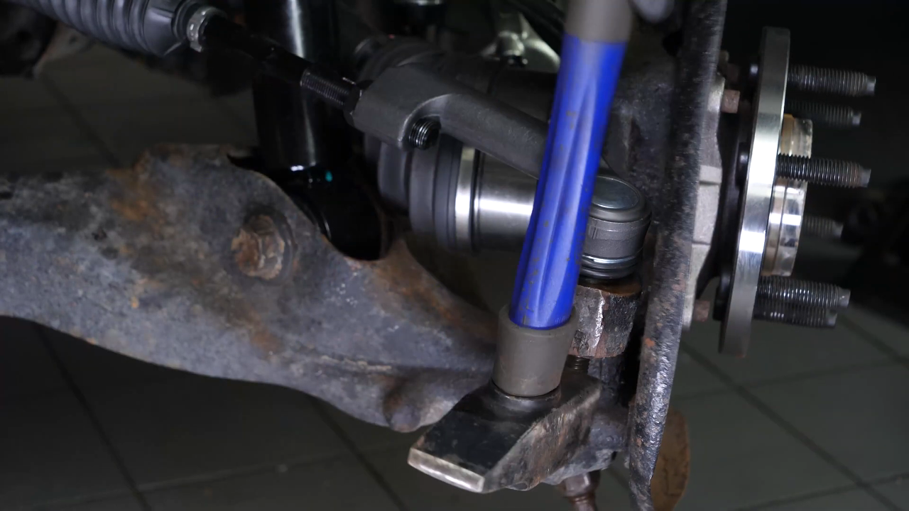 Remove the outer tie rod