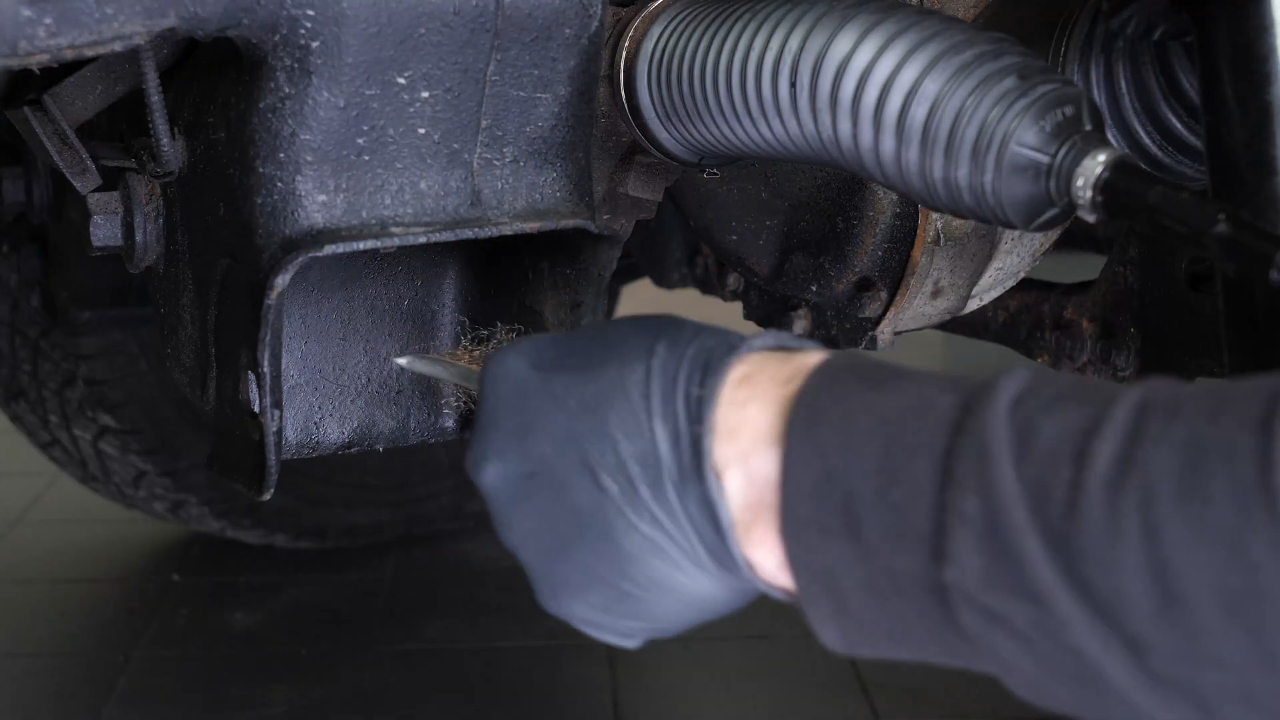 Prepare the new control arm