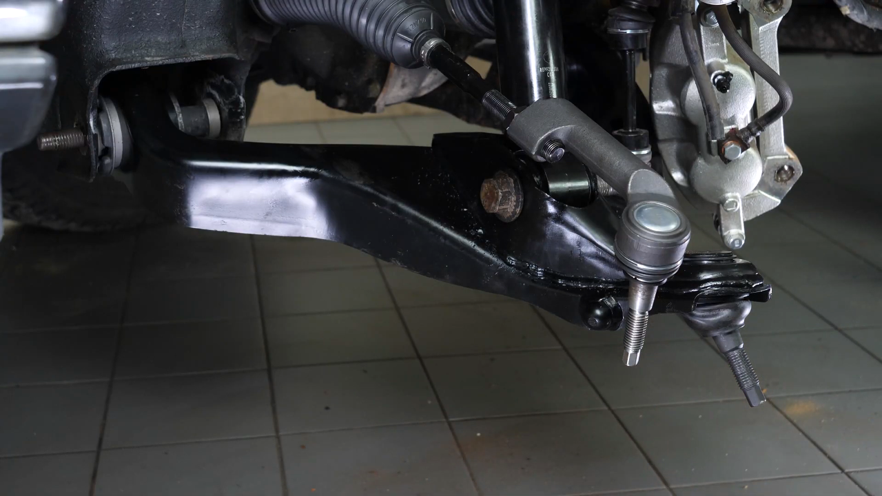 Install the new strut