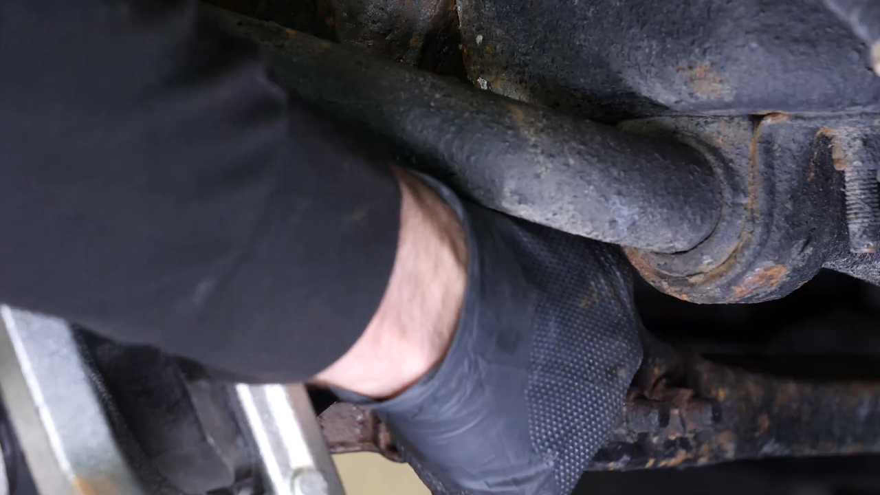 Install the new strut
