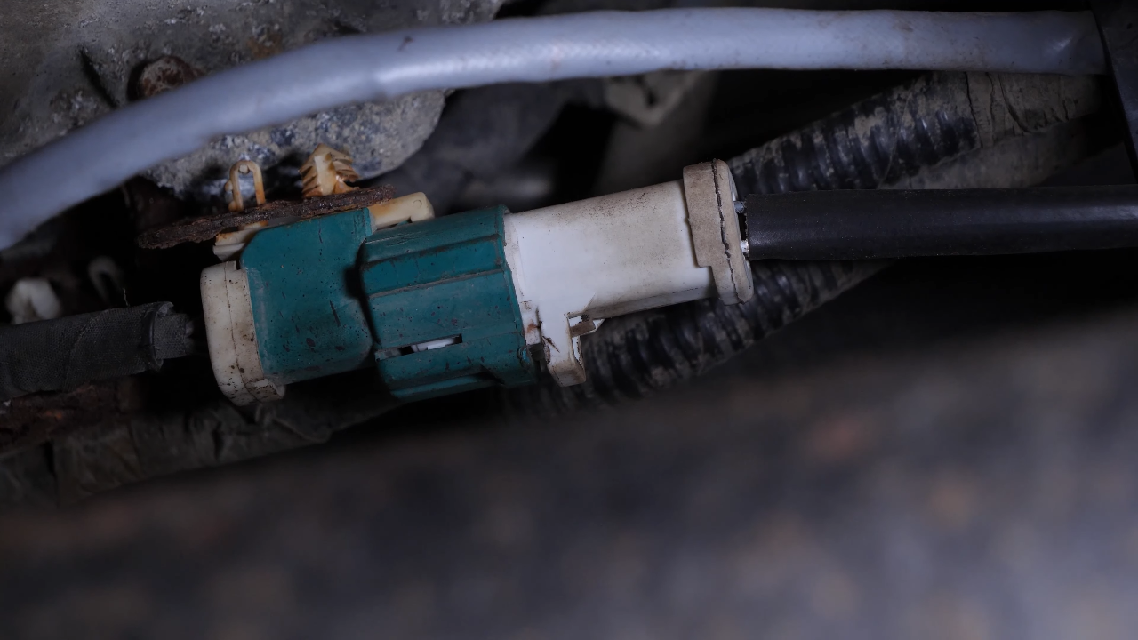 Disconnect the oxygen sensor