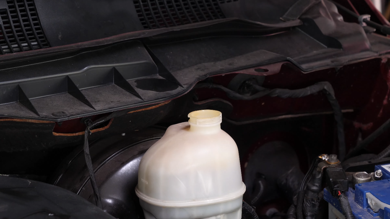 Open the brake fluid reservoir