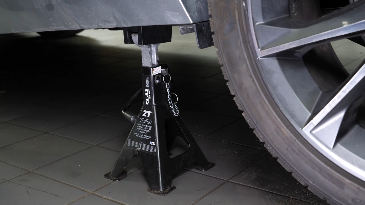 Rear lifting