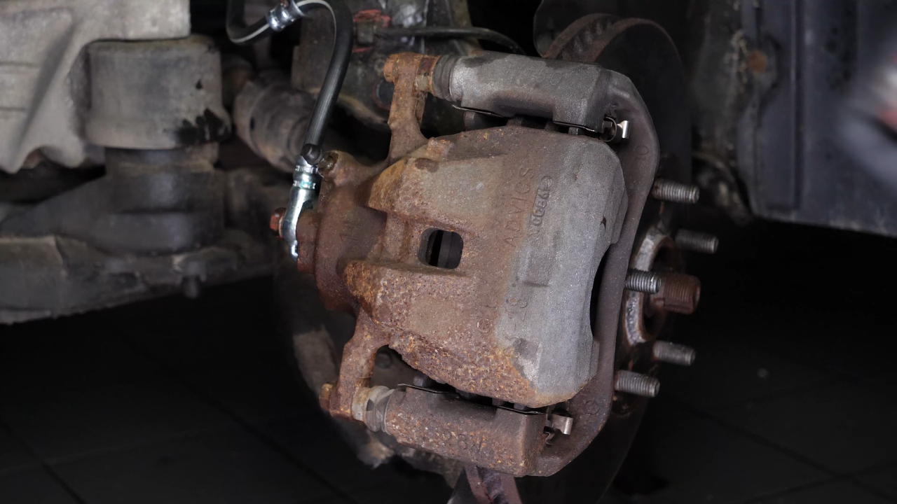 Retract the piston