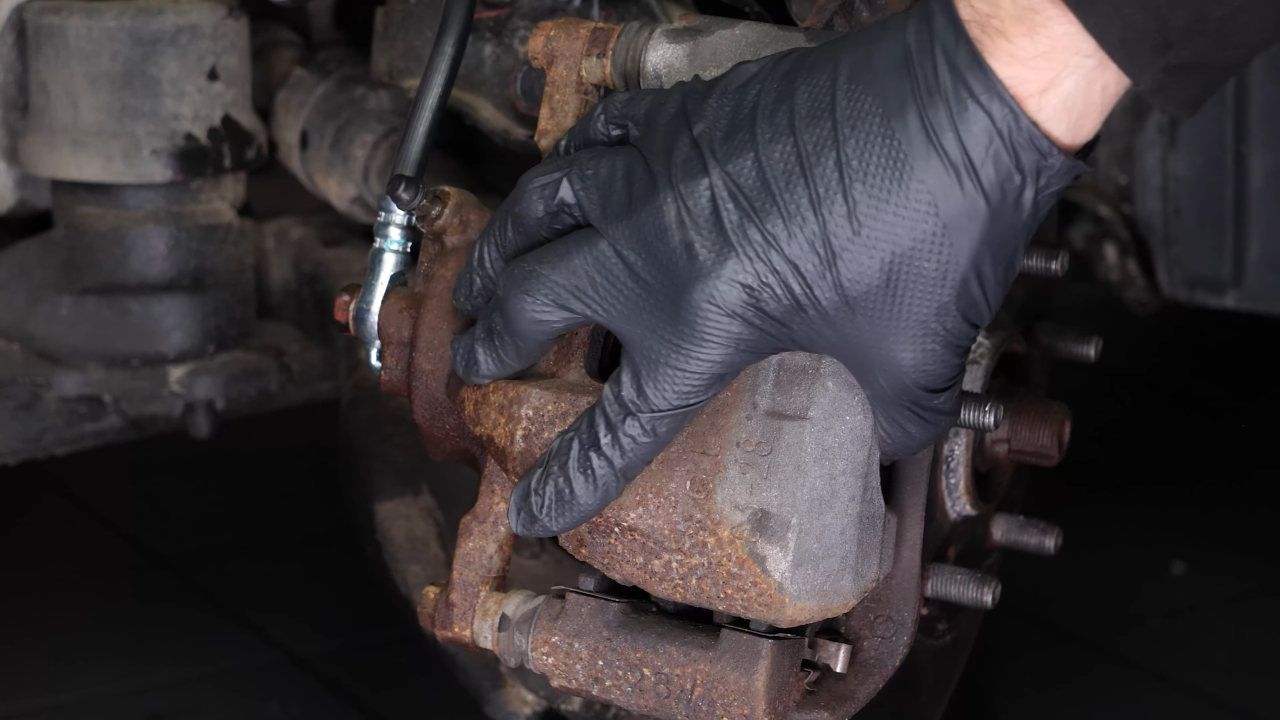 Retract the piston