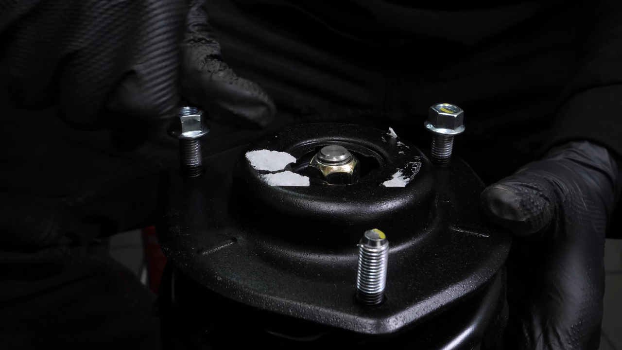 Install the new strut
