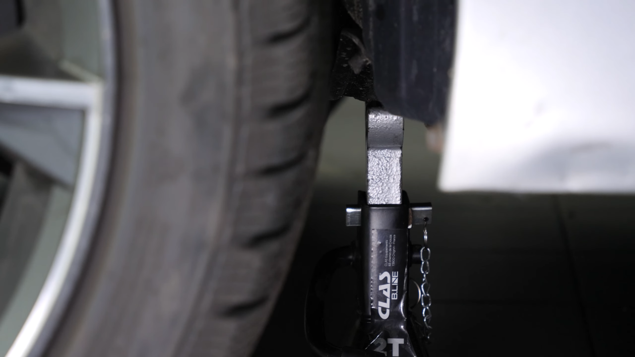 Lift the vehicle