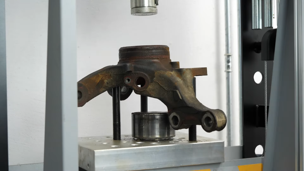 Remove the bearing