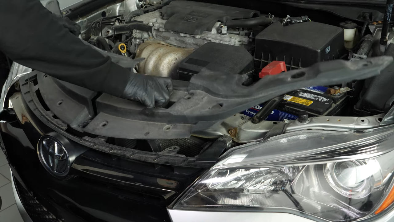 Remove the radiator cover