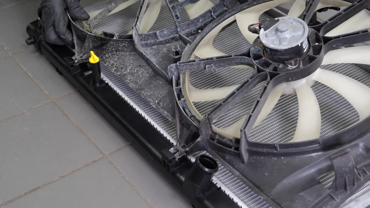 Put the fan assembly back
