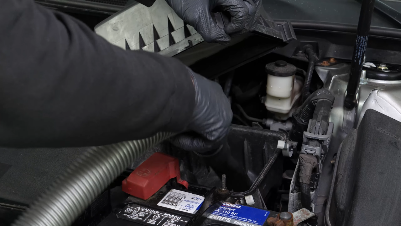 Clean the airbox