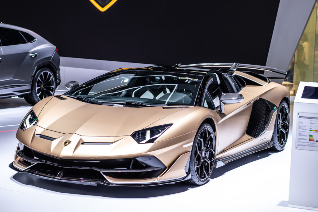 lamborghini aventador svj roadster v12