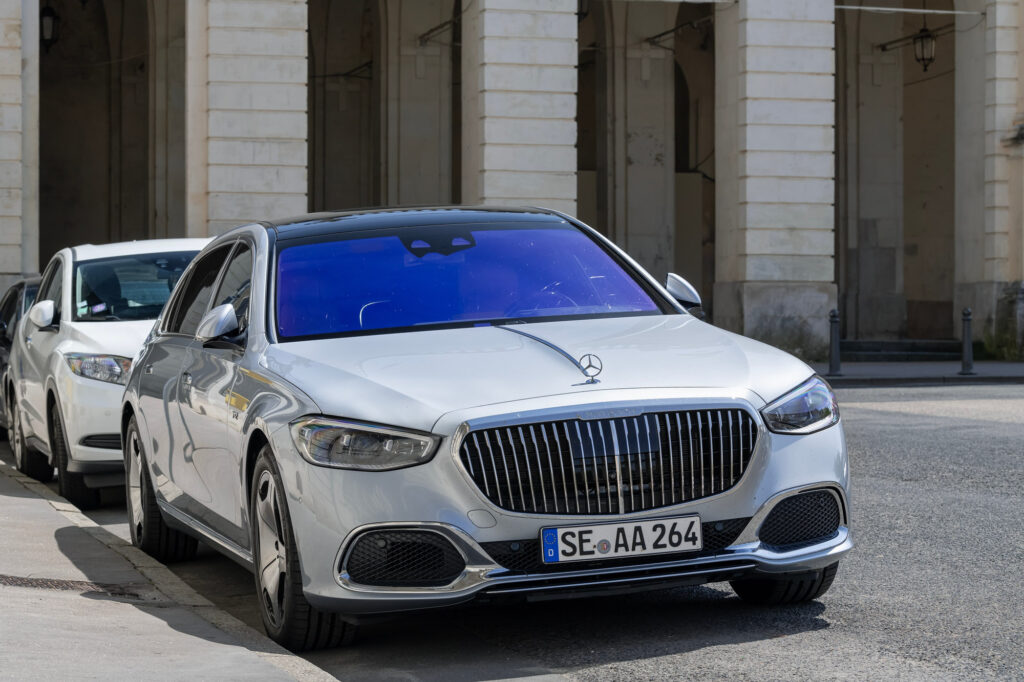 mercedes maybach s680 v12