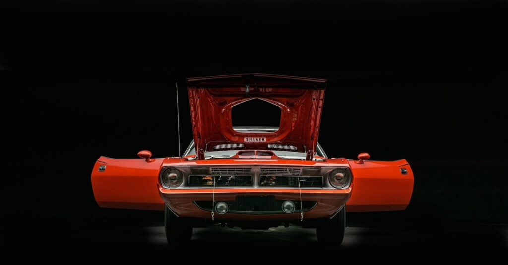 shaker hood of 1970 plymouth cuda 440