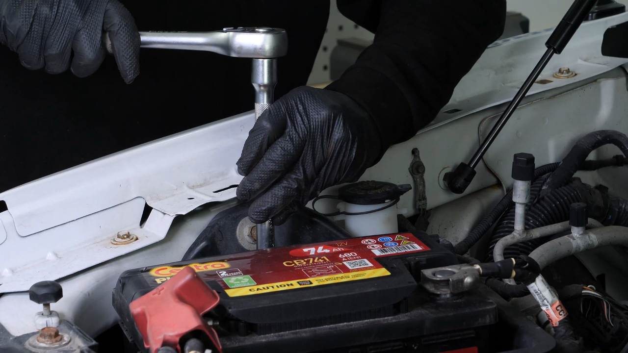 Remove the fastening clamp