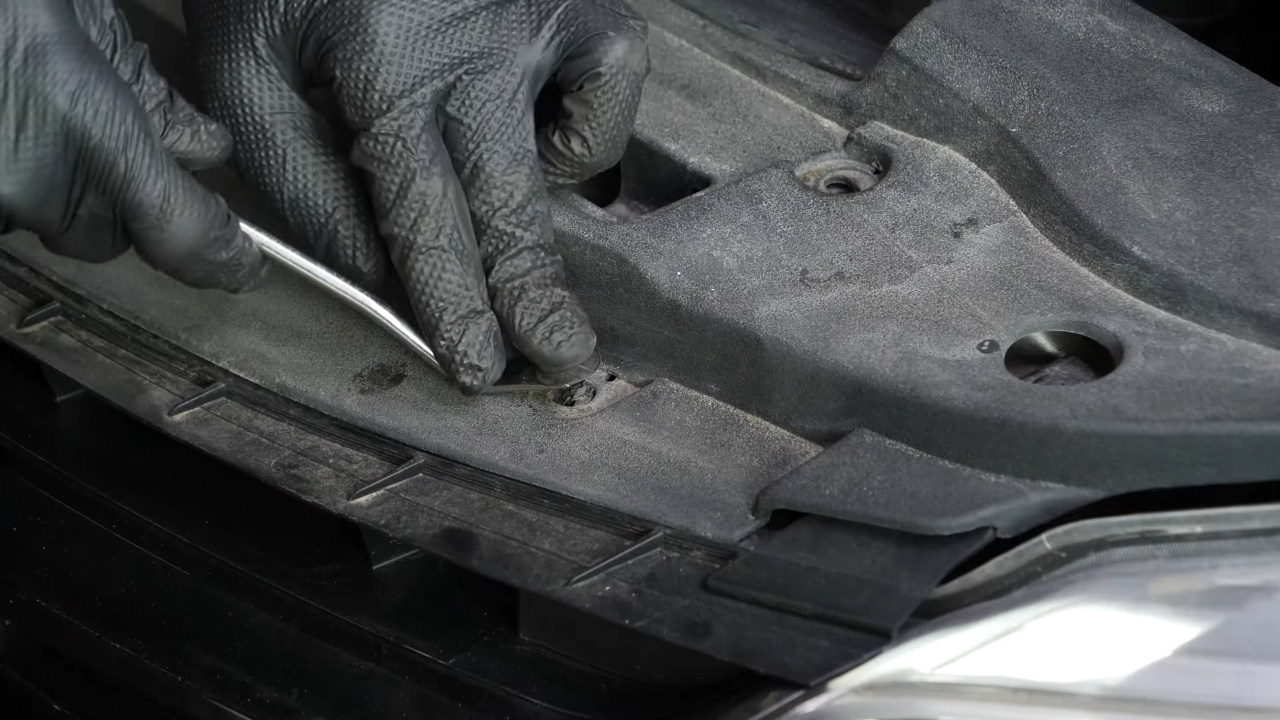 Remove the radiator cover