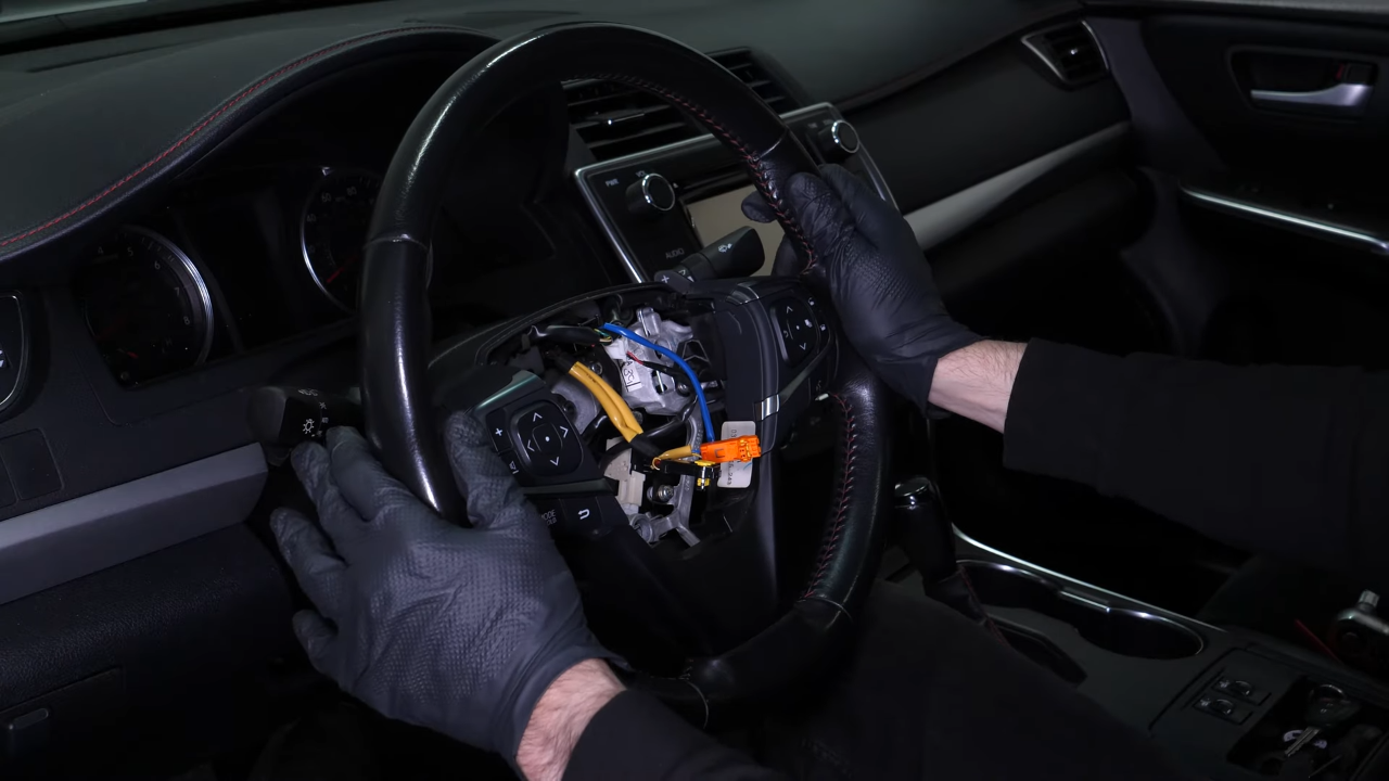 Put the steering wheel back