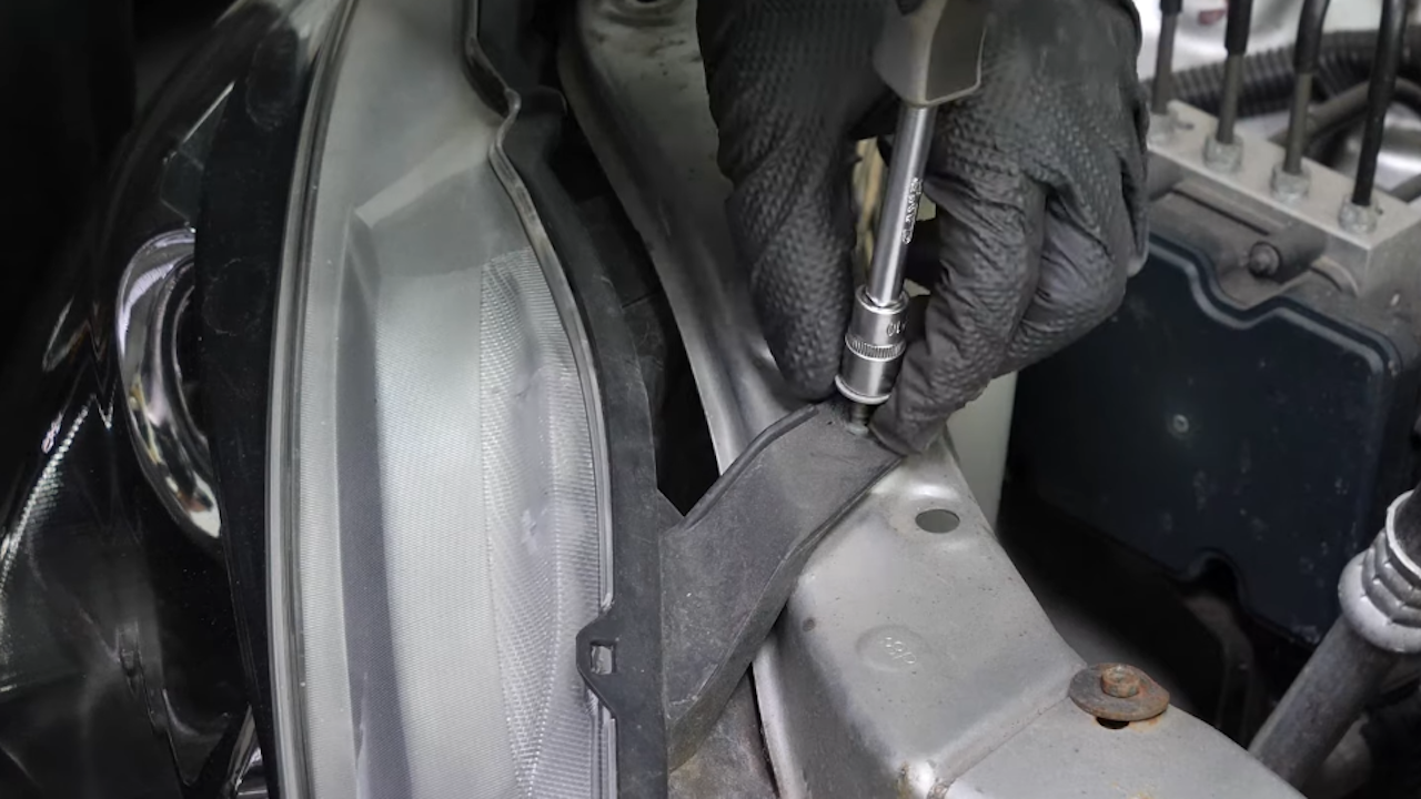 Disconnect the headlight assembly