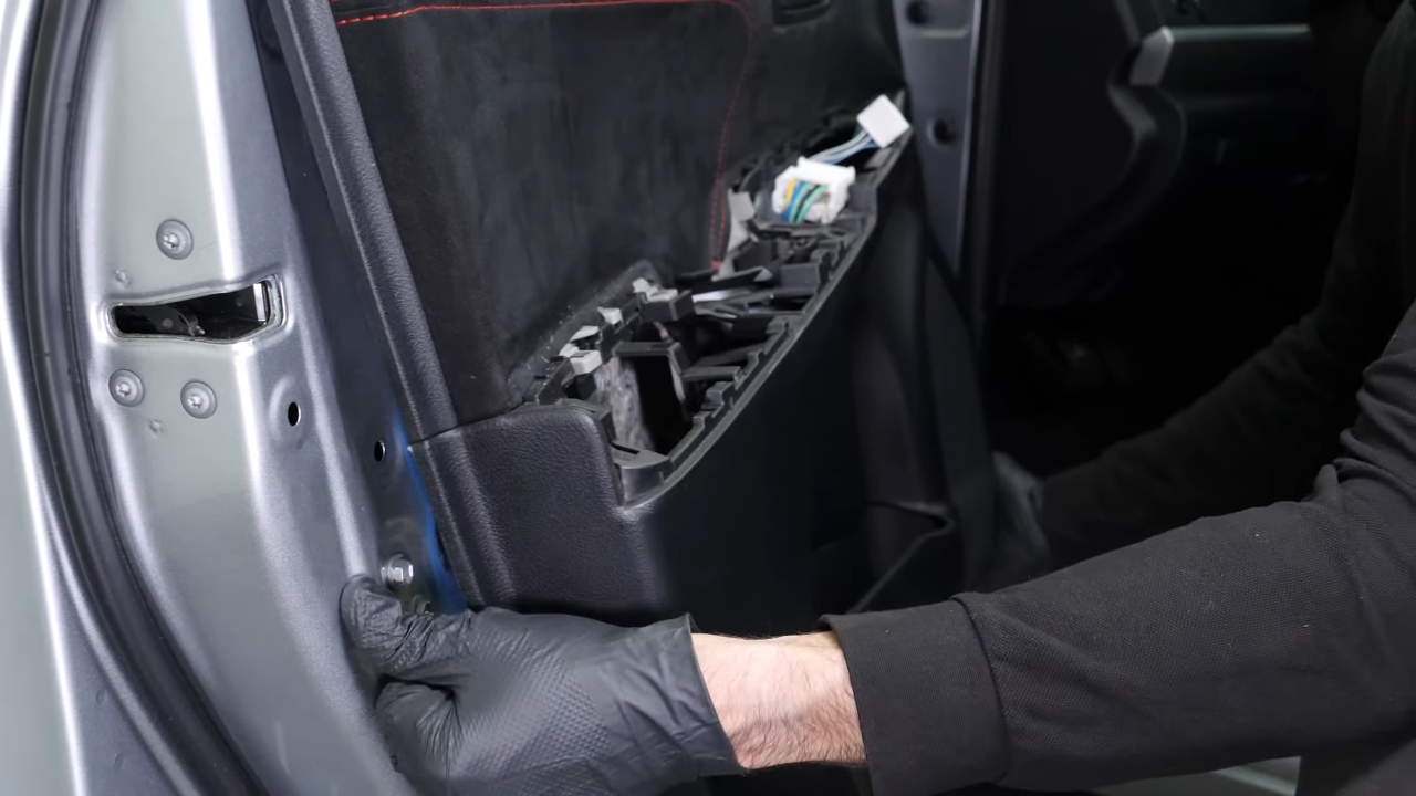 Remove the door trim