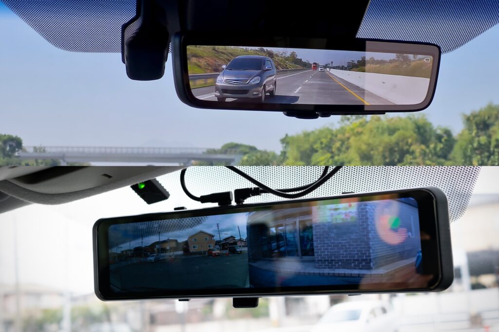 different kinds of dash cameras