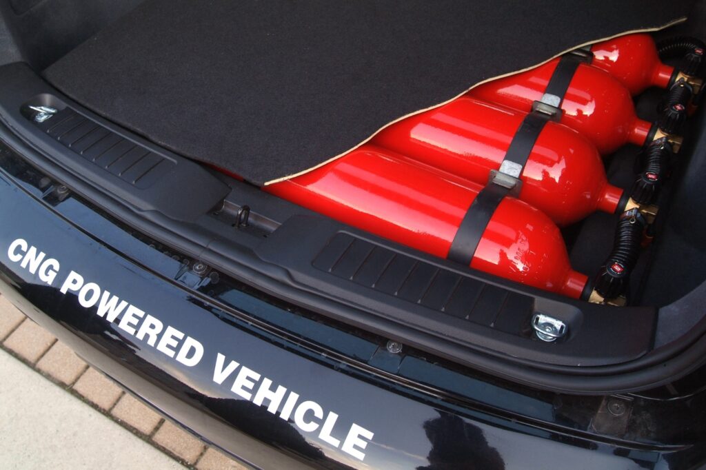 vehicle using compressed natural gas