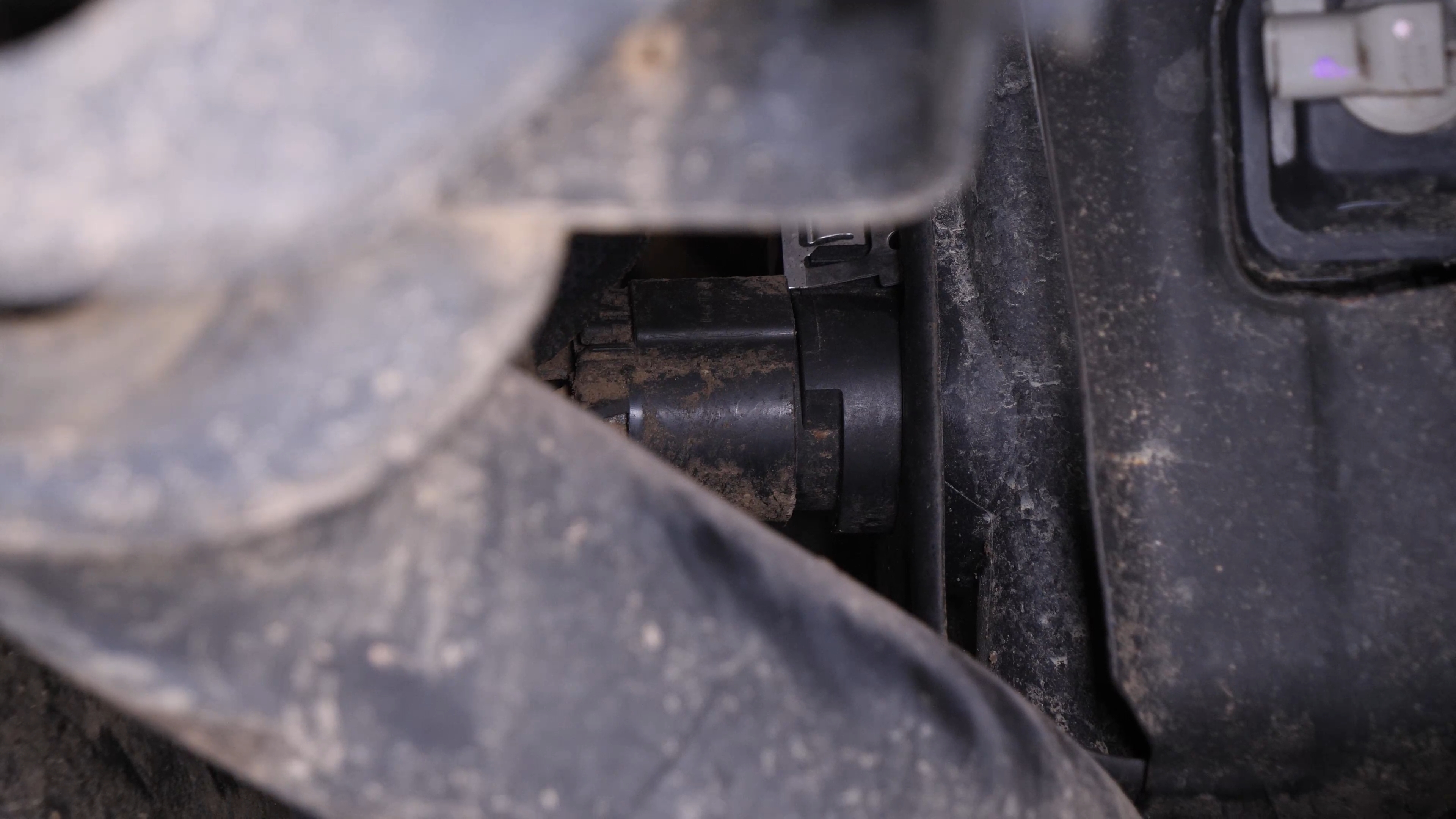 Reconnect the electric connectors