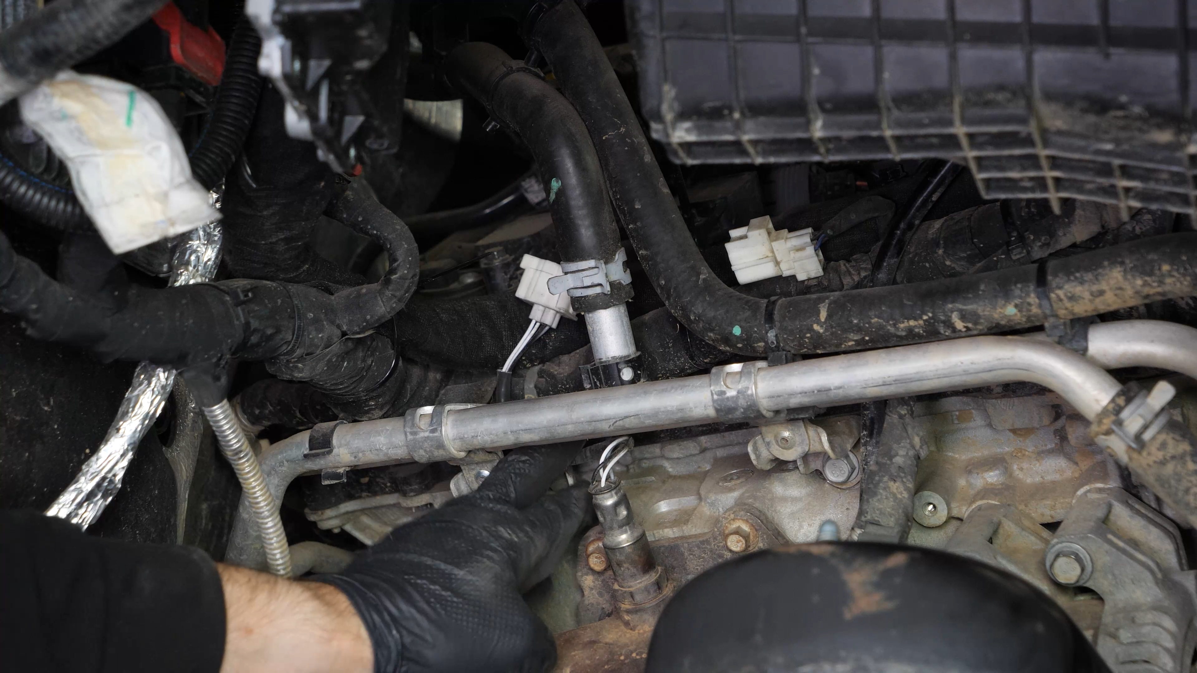 Remove the oxygen sensor