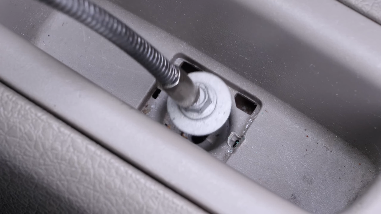 Remove the door trim