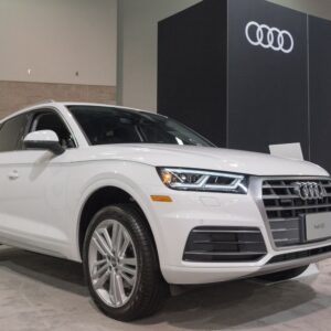 white audi q5