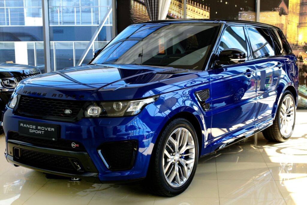 2015 land rover range rover sport inside a dealership