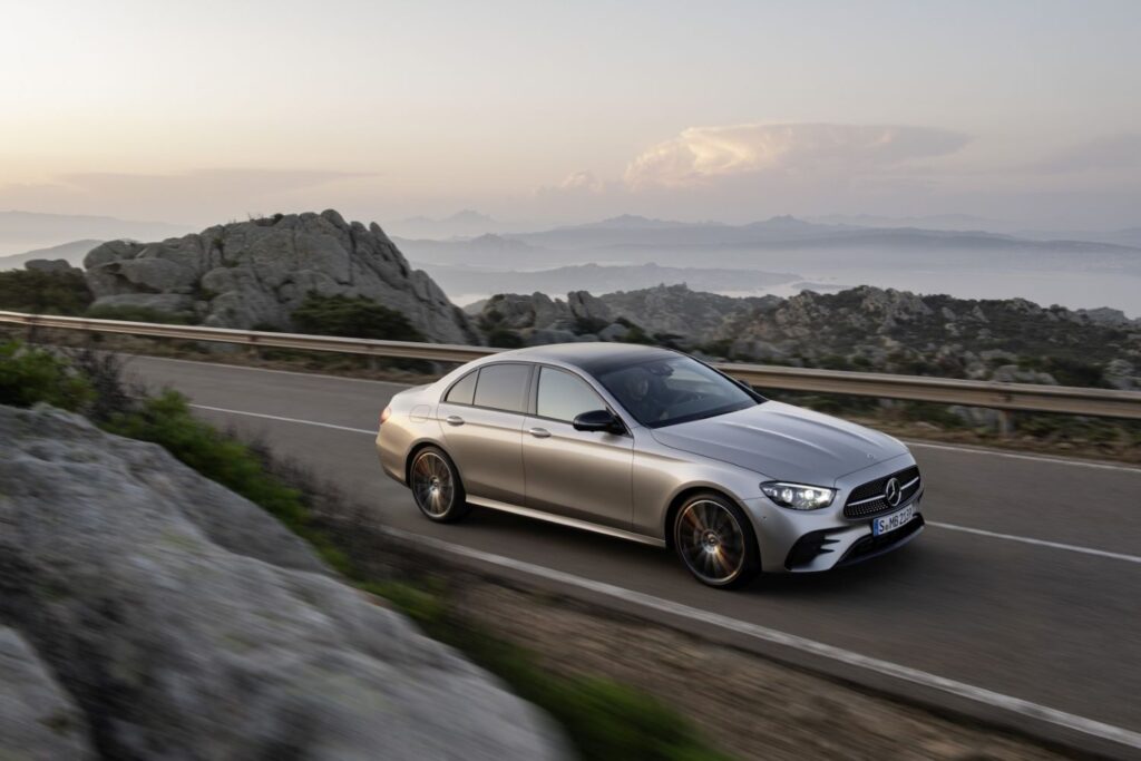 2021 mercedes benz w213 on a rocky highway