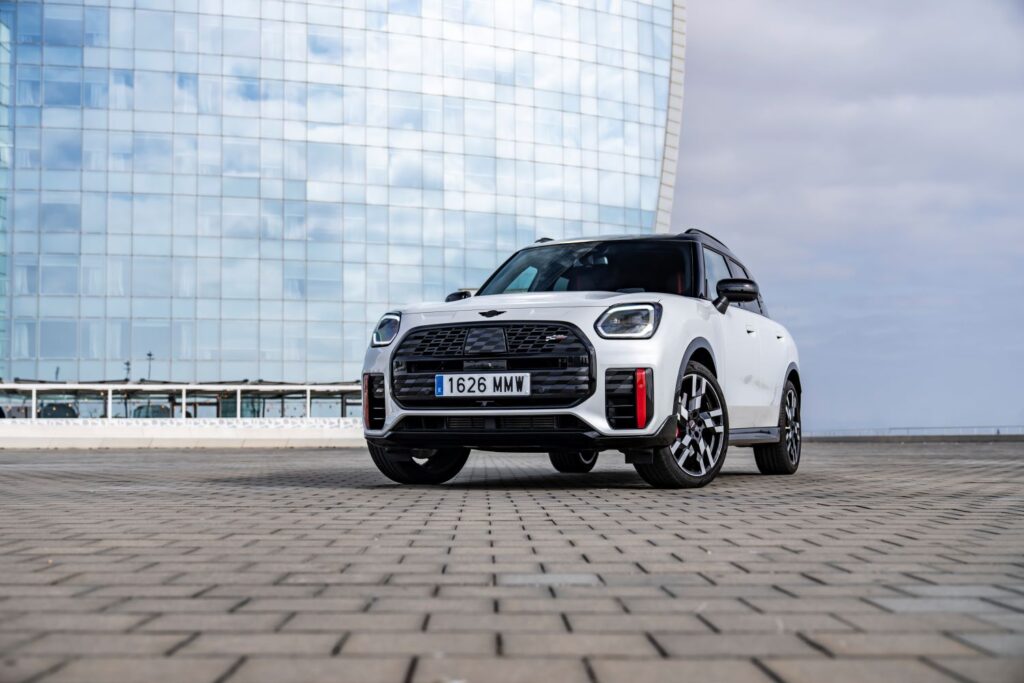 2025 mini countryman jcw all4 image